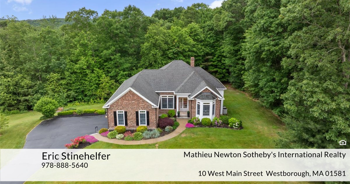 7 Bella Rosa Dr, Millbury, MA 01527