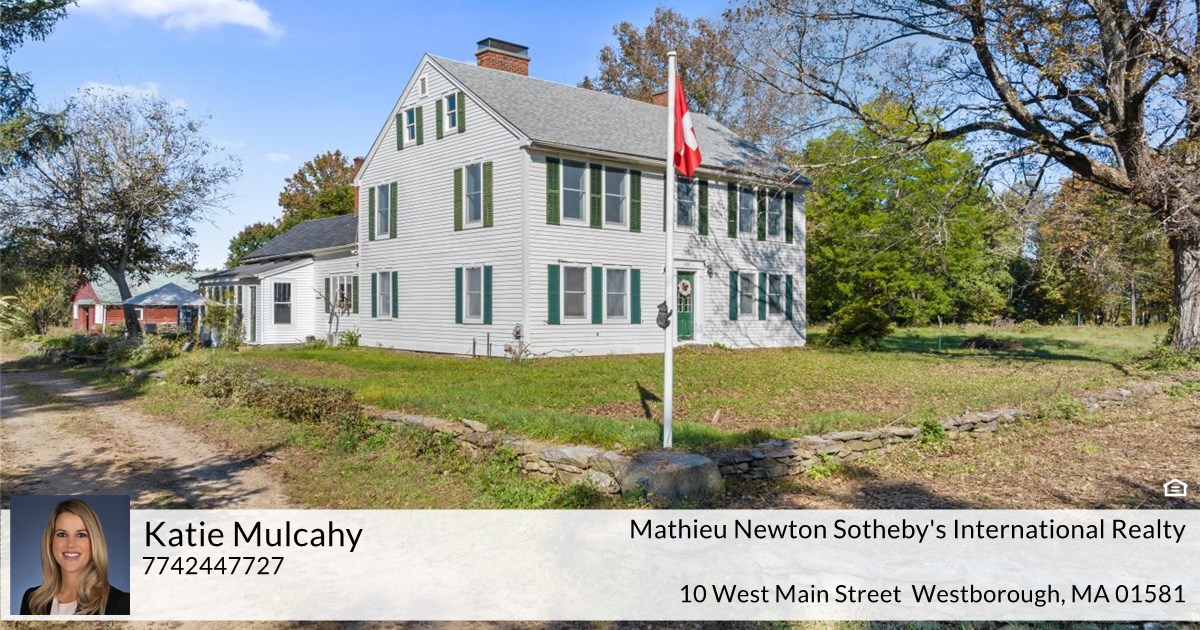 1049 Upper Church St, Gilbertville, MA 01031